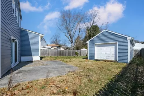 7 Shearn Dr, Middlesex, NJ 08846 photo 25