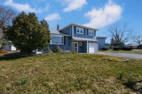 7 Shearn Dr, Middlesex, NJ 08846 photo 2