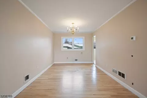 7 Shearn Dr, Middlesex, NJ 08846 photo 10