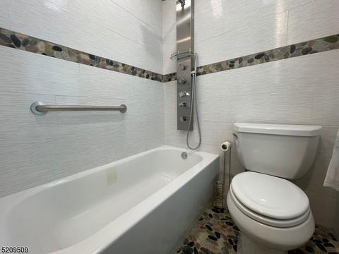 35 Oakdale Ave, Millburn, NJ 07041 photo 8