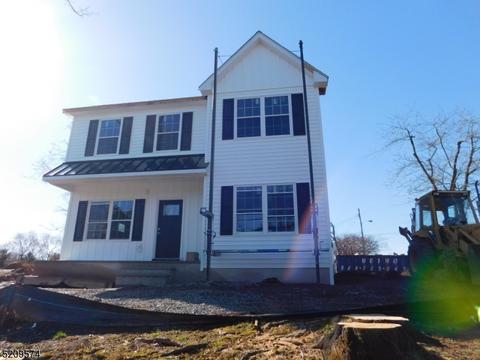 30 Allen St, Flemington, NJ 08822