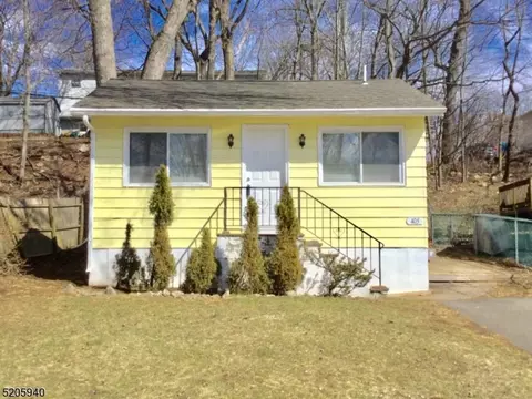 405 Brooklyn Mountain Rd, Hopatcong, NJ 07843