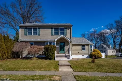 2 Suburban Rd, Clark, NJ 07066