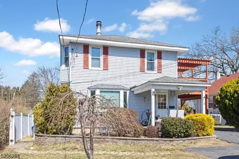 16 Bassett Ave, Mine Hill, NJ 07803
