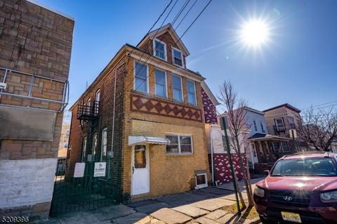 308 High St, Elizabeth, NJ 07202