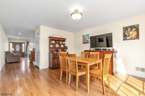 608 Drake Ave, Middlesex, NJ 08846 photo 7