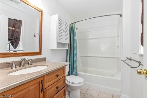 608 Drake Ave, Middlesex, NJ 08846 photo 27