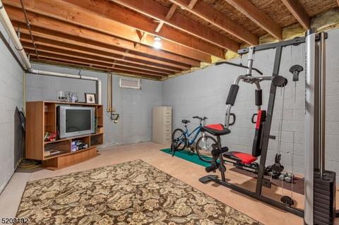 608 Drake Ave, Middlesex, NJ 08846 photo 28