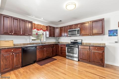 608 Drake Ave, Middlesex, NJ 08846 photo 10