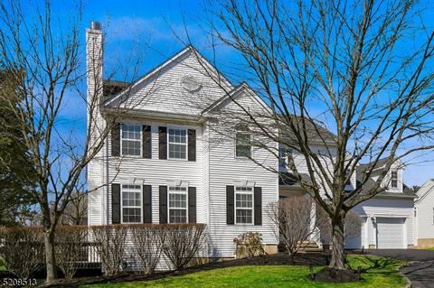31 Hansom Rd, Bernards, NJ 07920