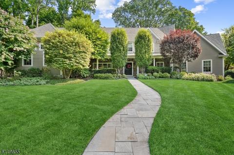 2 Edgewood Rd, Edison, NJ 08820 photo 1