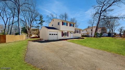 35 Young Dr, Stanhope, NJ 07874 photo 2