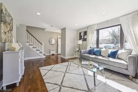 99 Troy # A, Springfield, NJ 07081