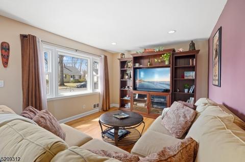 36 Miele Pl, Summit, NJ 07901 photo 6