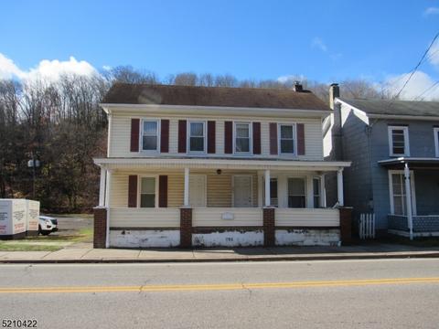 67 Water St, Milford, NJ 08848