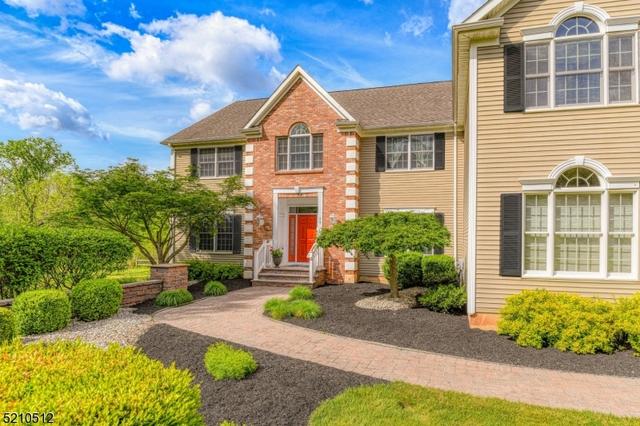 29 Grandin Rd, Annandale, NJ 08801