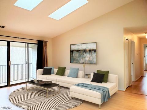 33 Baldwin Ct, Basking Ridge, NJ 07920