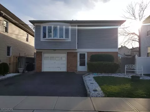 210 Sheridan Ave, Roselle Park, NJ 07204