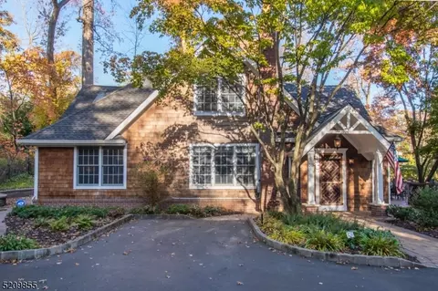 50 Ogden Pl, Morristown, NJ 07960