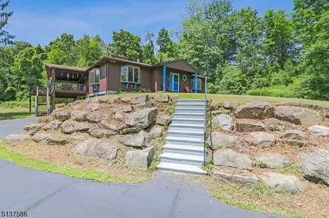 104 Valley Rd, Wantage, NJ 07461
