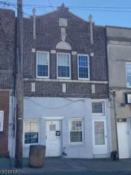 10 E Fort Lee Rd, Bogota, NJ 07603