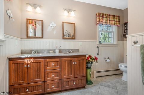 2 Walnut Dr, Flemington, NJ 08822 photo 22