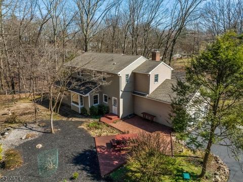 2 Walnut Dr, Flemington, NJ 08822 photo 5