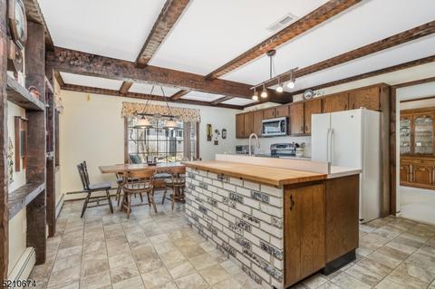 2 Walnut Dr, Flemington, NJ 08822 photo 15