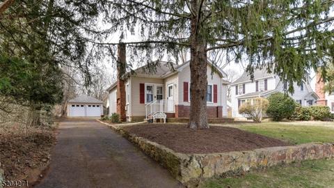 8 Valley View Ave, Peapack And Gladstone, NJ 07934