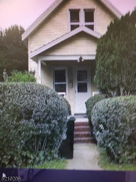 185 Carlisle Ter, Plainfield, NJ 07062