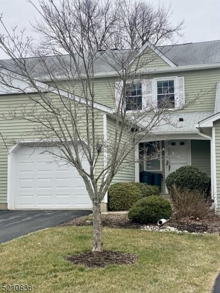45 Carriage Ln, Newton, NJ 07860