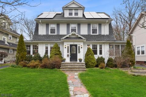 19 Courter Ave, Maplewood, NJ 07040