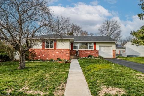 43 S Cadillac Dr, Somerville, NJ 08876