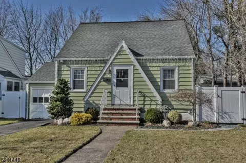 8-27 Park Ave, Fair Lawn, NJ 07410