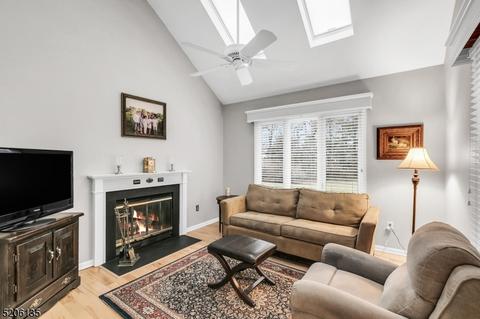 84 Village Dr, Basking Ridge, NJ 07920