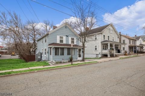 5 Hamilton St, Newton, NJ 07860