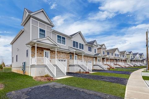 110 Valerie Dr #110, Manville, NJ 08835