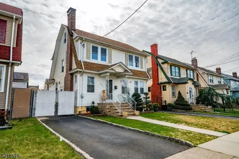 826 Emerson, Elizabeth, NJ 07208