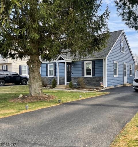 4 N 2nd Ave, Roxbury Twp, NJ 07847