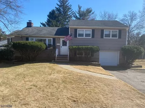 16 Forest Dr, Florham Park, NJ 07932