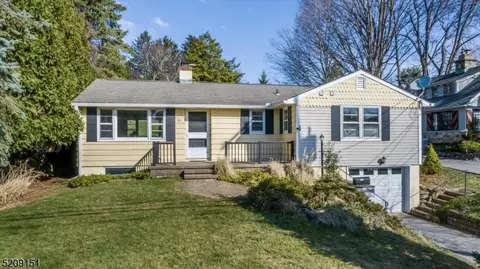 501 W Shore Trl, Sparta, NJ 07871