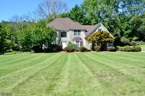 103 Lambert Dr, Sparta, NJ 07871