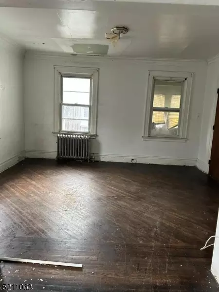 128 Hobson St #3, Newark, NJ 07112