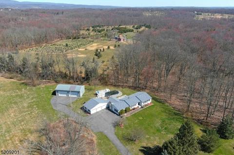 13 Frontage Rd, Blairstown, NJ 07825