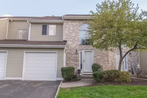 106 Castle Ridge Dr, East Hanover, NJ 07936