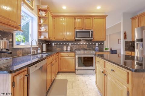 67 Elmara Dr, Bridgewater, NJ 08807 photo 15
