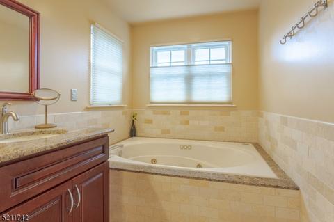67 Elmara Dr, Bridgewater, NJ 08807 photo 34