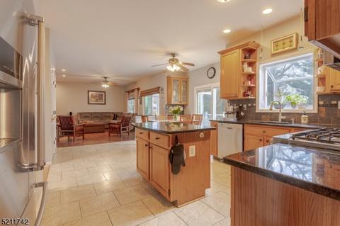 67 Elmara Dr, Bridgewater, NJ 08807 photo 13