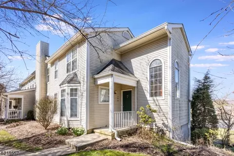 14 Green Heron Dr, Hackettstown, NJ 07840