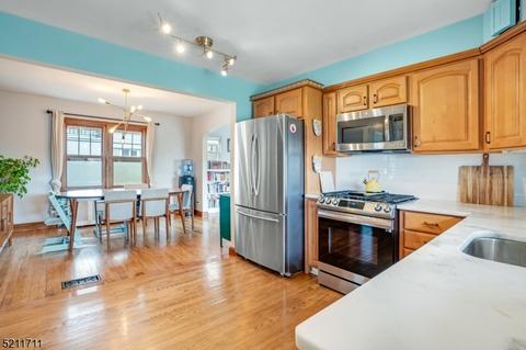 687 Centre St, Nutley, NJ 07110 photo 9